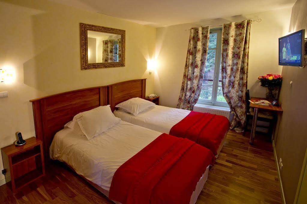Hostellerie Du Lys Lamorlaye Exterior foto